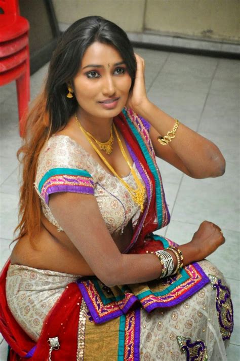 Telugu Spicy Actress Swathi Naidu Latest Sizziling Images Beautiful