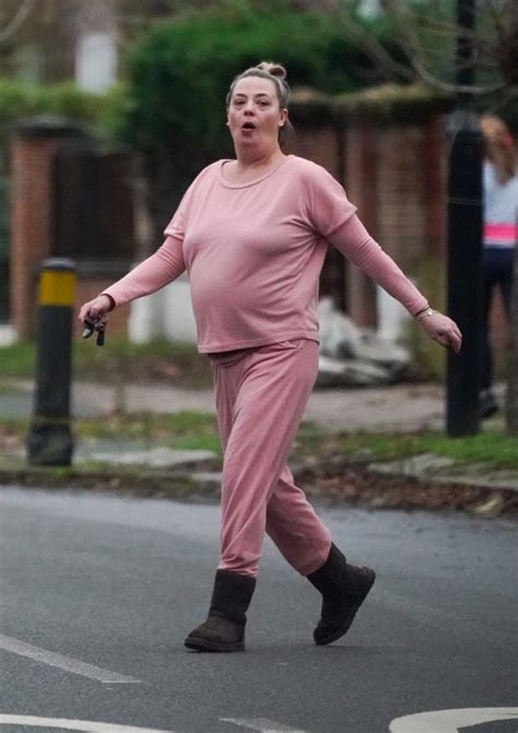 Lisa Armstrong Goes Make Up Free While Sporting Pink Tracksuit As She