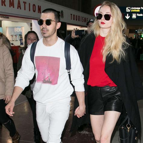 Sophie Turners Engagement Ring From Joe Jonas Cost How Much