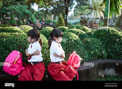 School Pupil Fight Hi Res Stock Photography And Images Alamy
