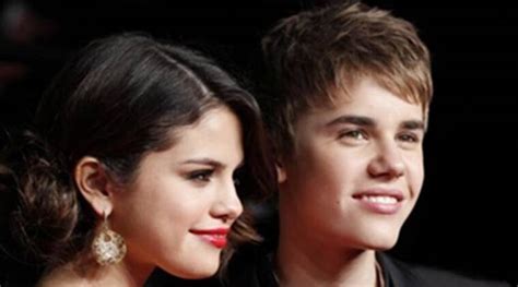 Selena Gomez Captured Giving Standing Ovation To Justin Bieber At