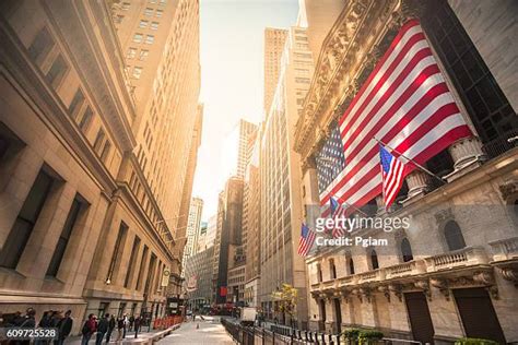 Wall Street Photos And Premium High Res Pictures Getty Images
