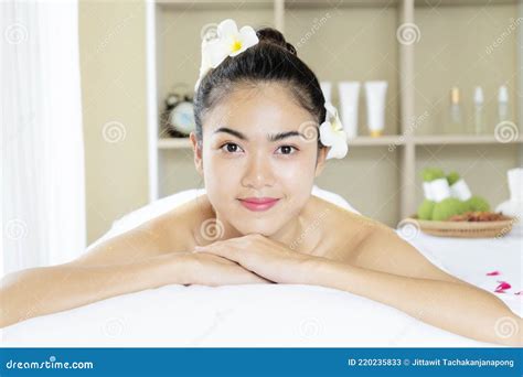 Beautiful Young Woman In Spa Salon Stock Image Image Of Lying Person 220235833