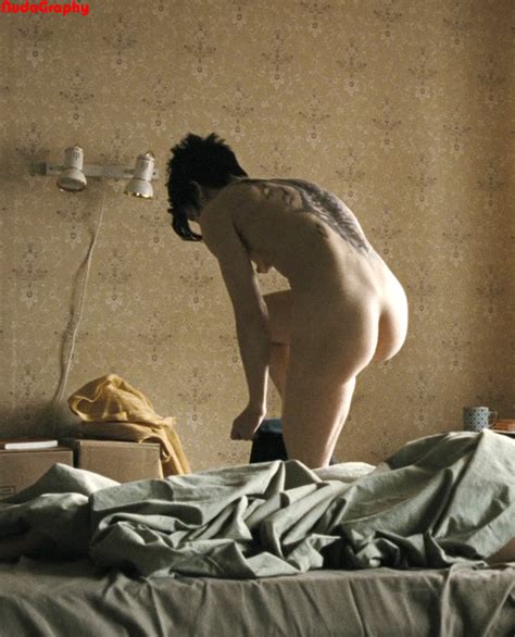 Nude Celebs In Hd Noomi Rapace Picture 2010 11 Original Noomi Rapace The Girl With The