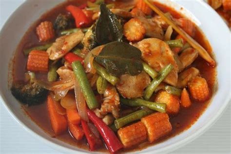 Kamu bisa bikin sendiri dengan resep soto lamongan umumnya soto ini dijual dalam gerobak, warung tenda hingga rumah makan. Resepi Ayam Paprik Ala Thai Paling Sedap!