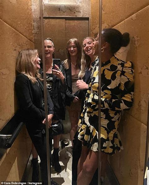 Cara Delevingne Poses Completely Naked In Bathroom Selfie As She Shares