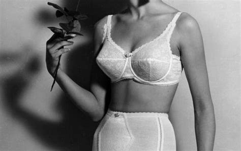 In The S And S Pointy Bras Were No Longer Circle Stitched They