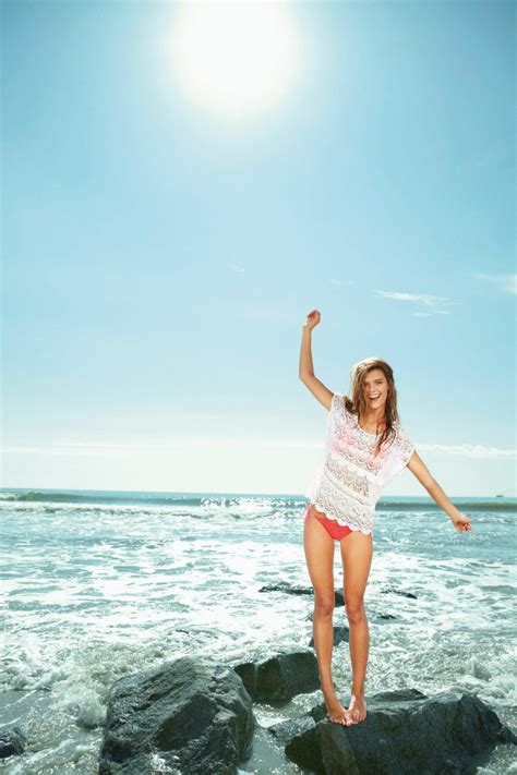 Nina Agdal Showing Off Her Bikini Body In Aerie Spring 2013 Collection Porn Pictures Xxx Photos