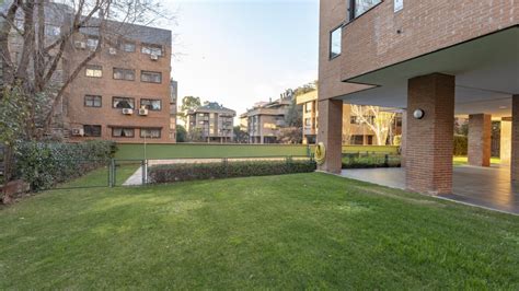 Simple Science: How to Make a Volcano with Kids