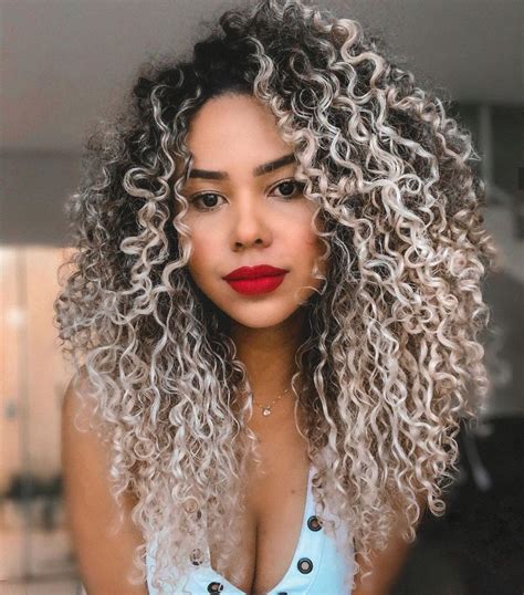 20 Grunge Hairstyles For Curly Hair Girls To Try In 2022 Artofit