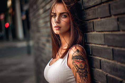 Brunette Tattoo