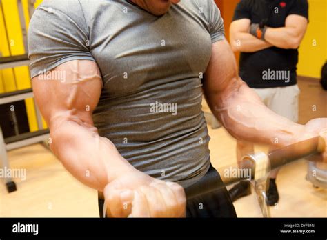 Body Builder Hi Res Stock Photography And Images Alamy