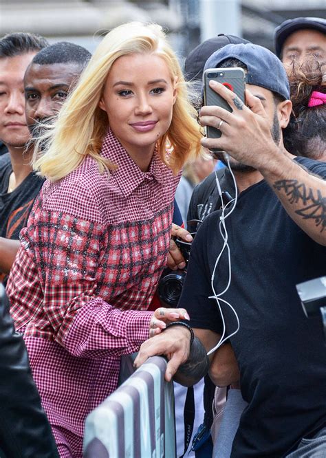 Rapper Iggy Azalea Dressed Conservatively To Attend The Aol Build