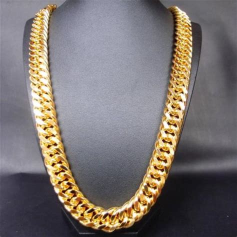 At hatton jewellers we offer a wide range of men's solid gold chains and necklaces. 18K Long Gold Chains Of Different Styles & Designs