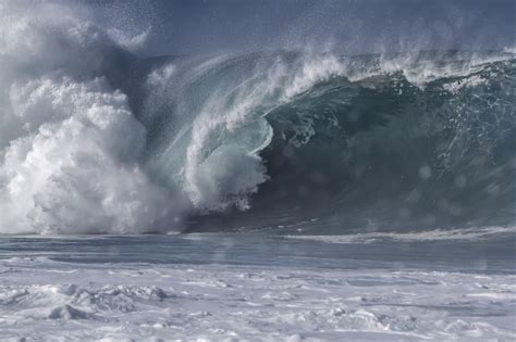 Big Barrel By Kelly Headrick 500px Waves Oceans Of The World Big