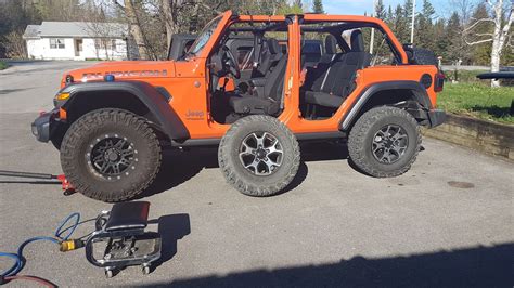 35 Inch Tires On Stock Wheels Jeep Wrangler Forums Jl Jlu