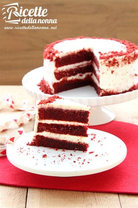 Chocolate cupcakes with white truffle frosting. Red Velvet | Ricette della Nonna