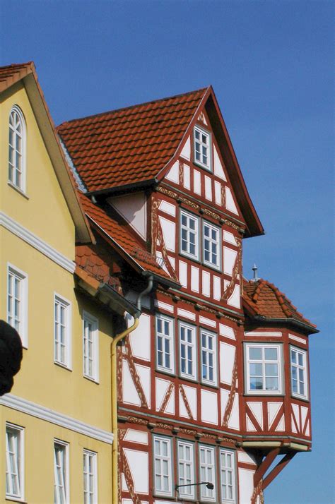 Auf dem immobilienportal von eschwege werden zur zeit 2 häuser zum kauf angeboten. Eschwege, Germany | House styles, Germany, Places ive been