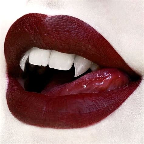 лицо луны ☾ Vampire Love Vampire Girls Vampire Art Vampire Makeup