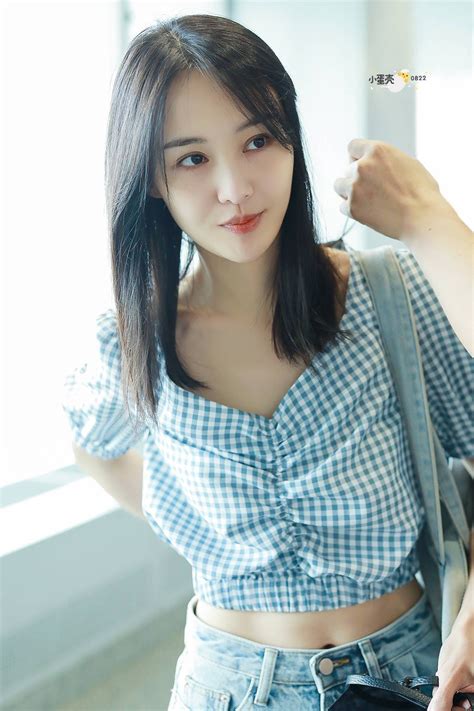 Zheng shuang, the chinese actress at the center of the online furor, and her then partner, zhang the accusations against the actress, zheng shuang, have dominated conversation online and drawn. Zheng Shuang 2019 | Chinese actress in 2019 | Tops, Crop ...
