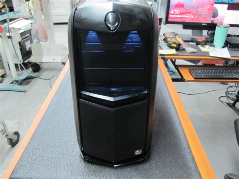 提供されたときに最も安い Aurora Alienware D01m Tr