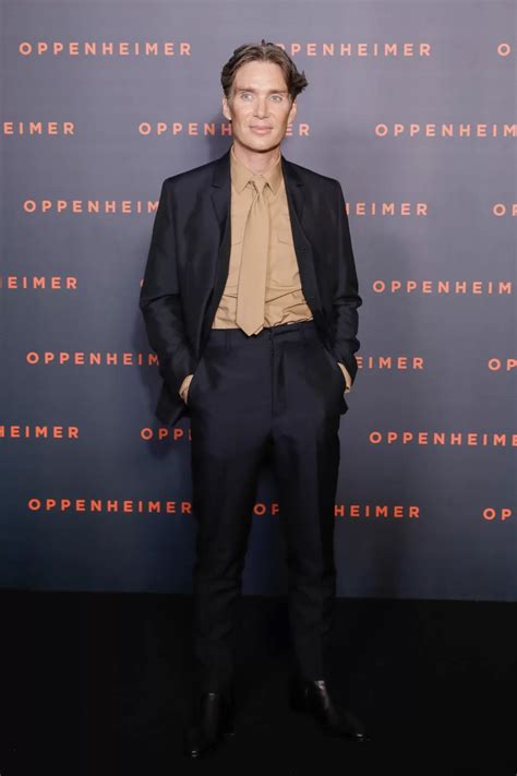 Cillian Murphy Scoort Met Zijn Perstourlooks Voor Oppenheimer