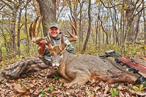 Mark Luster Tags Zeus — A Giant 209 Inch Iowa Buck Bowhunter