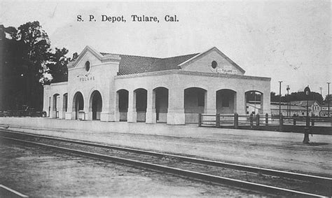 Southern Pacific Railroad Depot Tulare Calif 1914 — Calisphere
