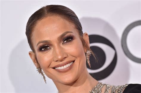 Jennifer Lopez Revealed Who Her Favorite Onscreen Kiss Was And Were A Bit Surprised