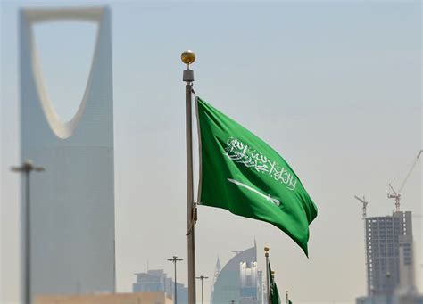 وزارة الخدمة المدنية السعودية تطبق اللوائح الجديدة بعد أيام أريبيان بزنس