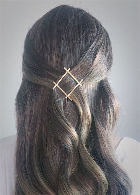 Geometric Hair Clip Gold Hair Clip Square Metal Clip Art Deco Etsy In 2020 Geometric Hair