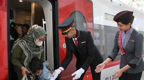 Transjakarta Sudah Terintegrasi Dengan Kereta Cepat Jakarta Bandung