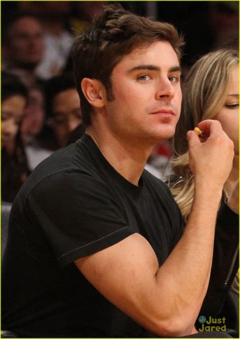 Zac Efron Attends Lakers Game With Halston Sage Photo 660168 Photo