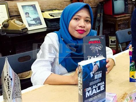 Ost jangan benci cintakusdanai ke hari tua by aizat amdan lirik mv. Novel thriller, seram, cinta kuasai pasaran Malaysia ...