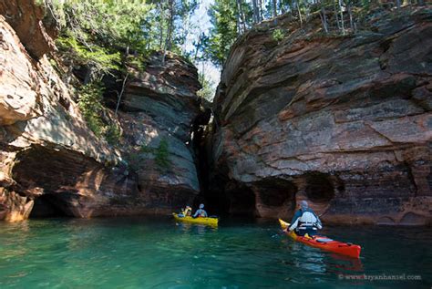 Kayaking In The Apostle Island Sea Caves