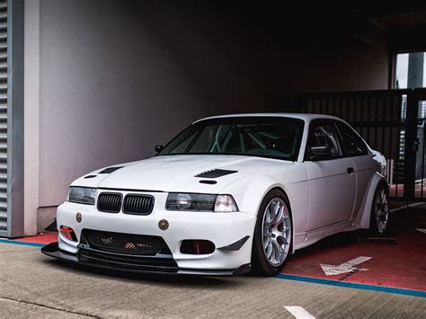 The bmw e36 is the third generation of the bmw 3 series range of compact executive cars, and was produced from 1990 to 2000. BMW E36 M3 GTR