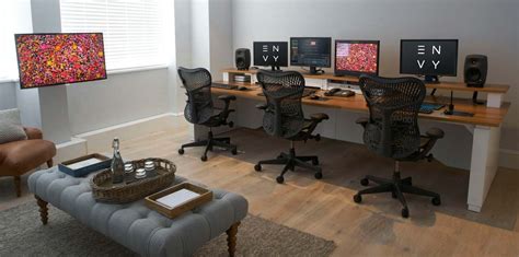 Aka Design Edit Desks Graphics Desks Including On Line And Off Line