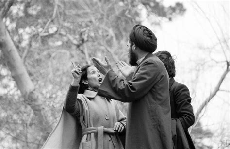 Witness To Revolution The Women Of Iran 1979 Iran Pictures Iranian Women Old Iran