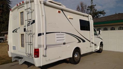 Motorhomes 2003 Ford E 350 Trail Lite By R Vision Class B With Slideout