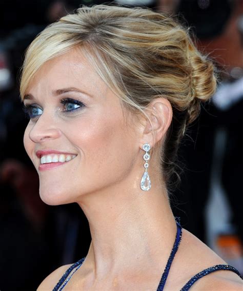 Pin By Hila Bookshtien On Hair Reese Witherspoon Hair Easy Hairstyles For Long Hair Short