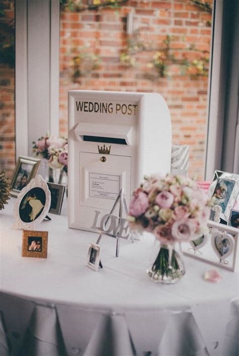 Wishing Well Ideas You'll Love For Your Wedding Reception! | Wedded