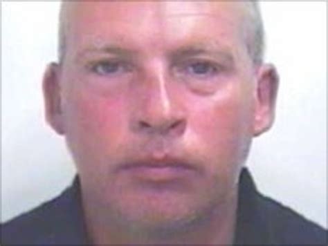Leeds Police Hunt Missing Bridlington Sex Offender Bbc News