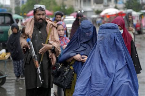 Taliban Demand Afghan Women Wear Burqa In Public Daily Sabah