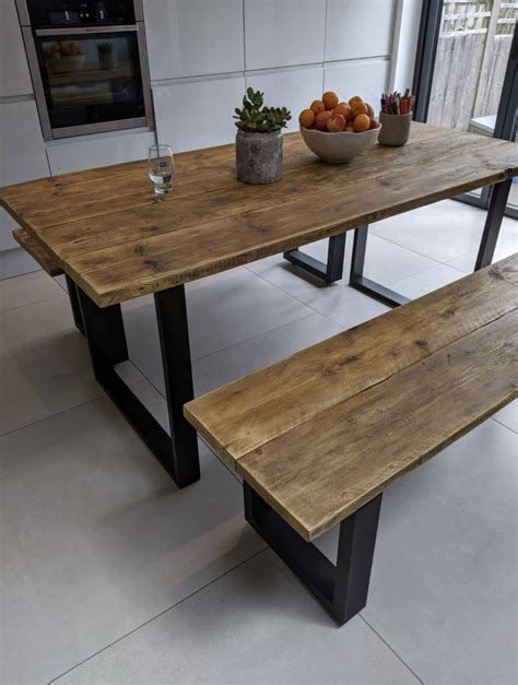 Vanguard Modern Rustic Reclaimed Wooden Dining Table And Bench For