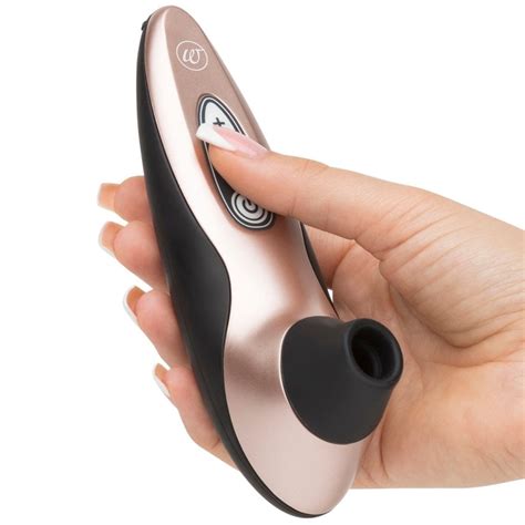 Sex Toy Review The Womanizer By Lovehoney