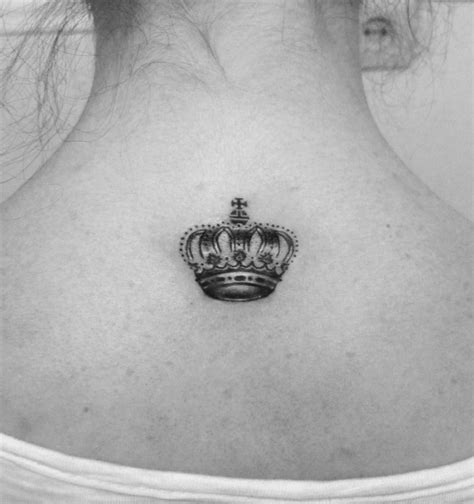 glorious crown tattoos  meanings  women flawssy
