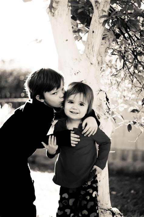Brother And Sister Sister Poses Sibling Photography Brother Sister Poses