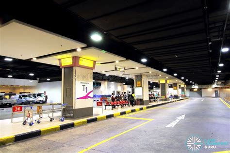 L'opérateur proposant les services les plus abordables est aerobus : Changi Airport Terminal 1 Basement - Rear view | Land ...