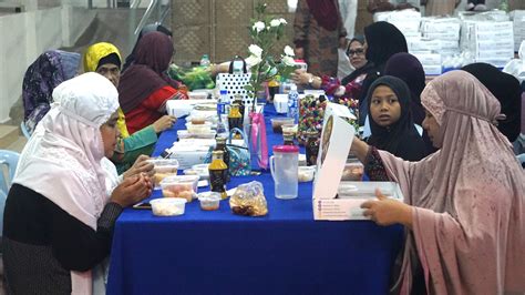Pagesbusinessesfood & drinkrestauranteuropean restaurantmunchiesvideoshappy iftar. KUNA : Kuwaiti embassy opens "Ramadan Iftar" campaign in ...