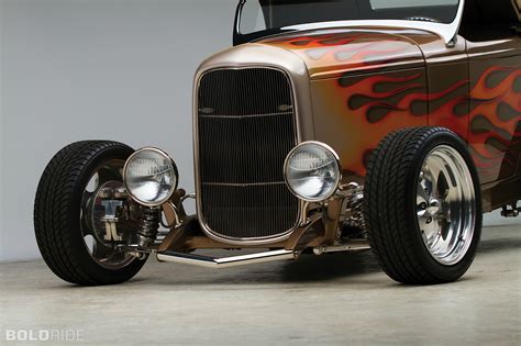 1932 Ford Custom High Box Roadster Retro Classic Hot Rod Wallpaper